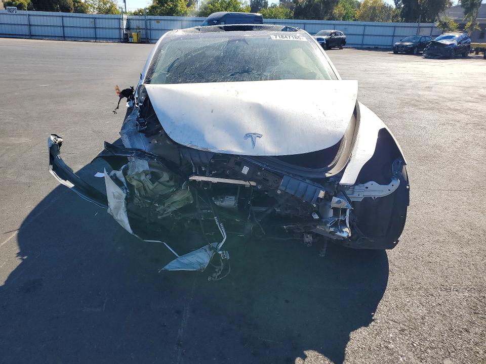 Продажа на аукционе авто 2019 Tesla Model 3, vin: 5YJ3E1EA3KF330998, номер лота: 71847186