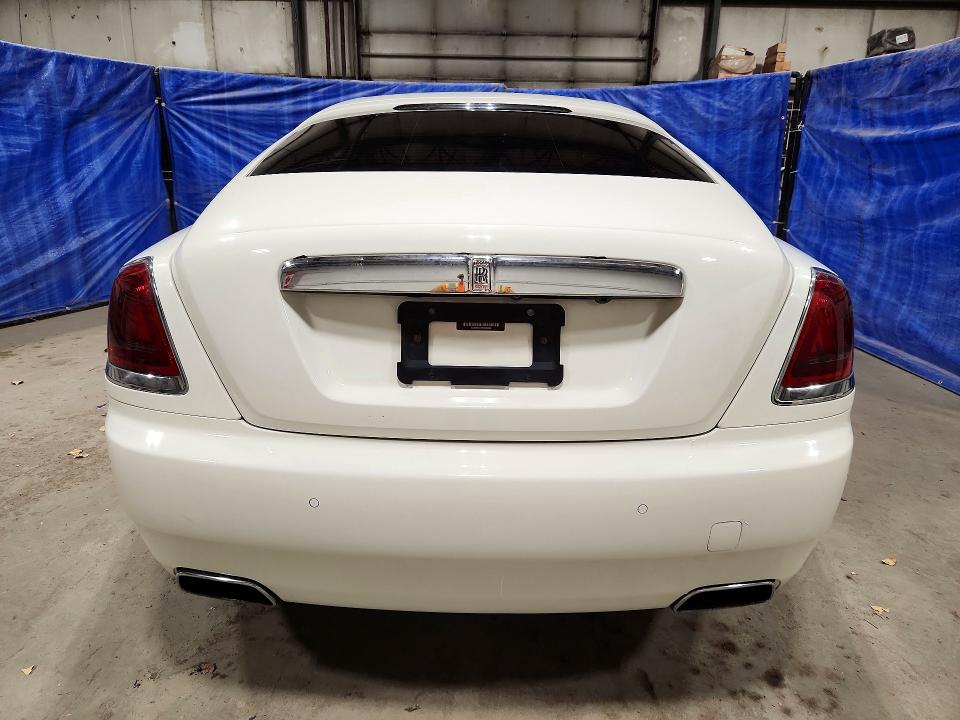 Продажа на аукционе авто 2015 Rolls-royce Wraith, vin: SCA665C57FUX85283, номер лота: 72005726