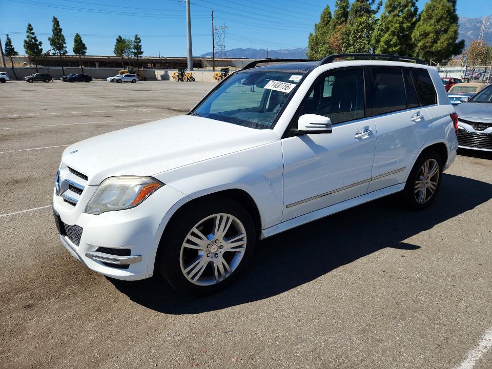 2015 Mercedes-benz Glk მანქანა იყიდება აუქციონზე, vin: WDCGG8JB9FG439913, აუქციონის ნომერი: 71400756