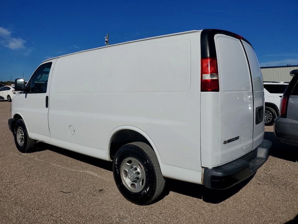 72610966 :رقم المزاد ، 1GCWGAFP9J1339898 vin ، 2018 Chevrolet Express G2500 مزاد بيع