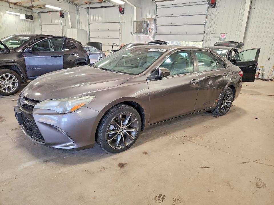Aukcja sprzedaży 2015 Toyota Camry, vin: 4T1BF1FK8FU875698, numer aukcji: 71838266