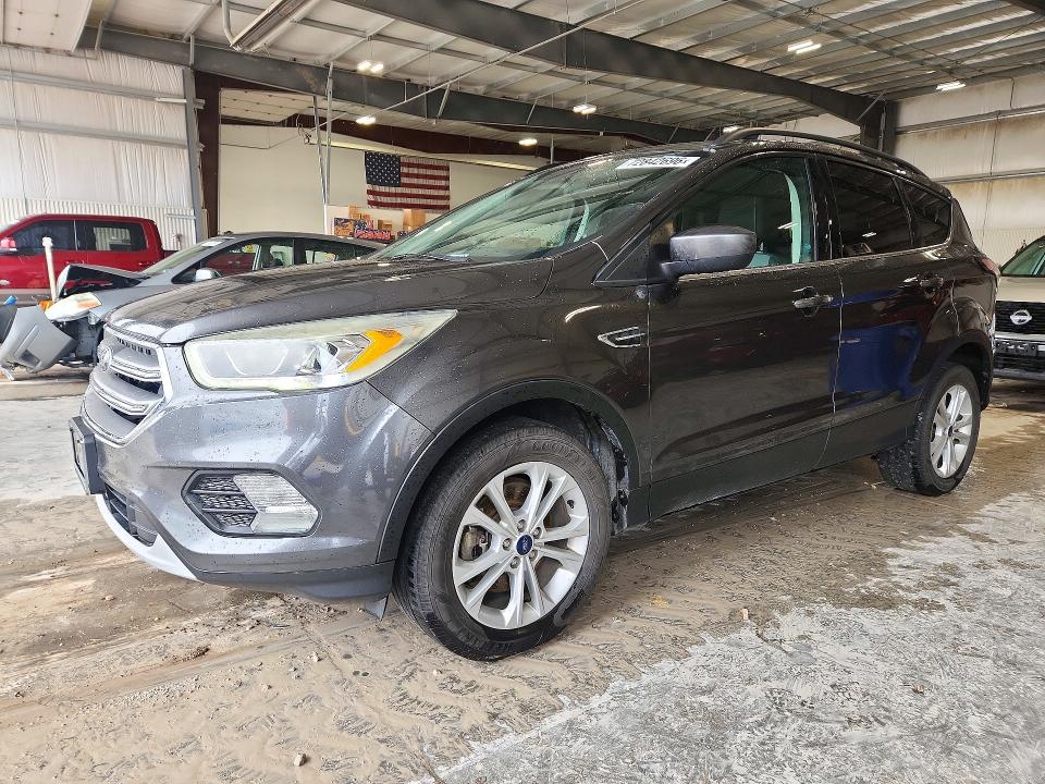 2017 Ford Escape მანქანა იყიდება აუქციონზე, vin: 1FMCU9GD9HUE35890, აუქციონის ნომერი: 72842696