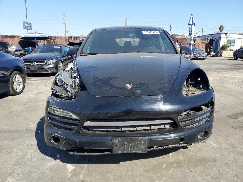 Продаж на аукціоні авто 2011 Porsche Cayenne, vin: WP1AA2A26BLA02042, номер лоту: 71503976
