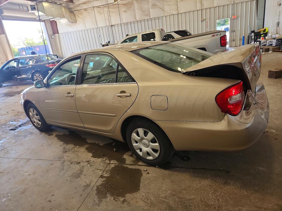 70260666 :رقم المزاد ، 4T1BE32K73U163201 vin ، 2003 Toyota Camry مزاد بيع