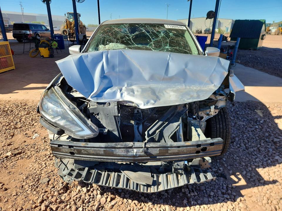 71502676 :رقم المزاد ، 3N1AB7AP0JY301817 vin ، 2018 Nissan Sentra مزاد بيع