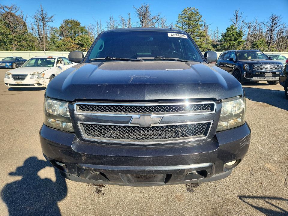 Продаж на аукціоні авто 2013 Chevrolet Suburban, vin: 1GNSKJE73DR298566, номер лоту: 68564356