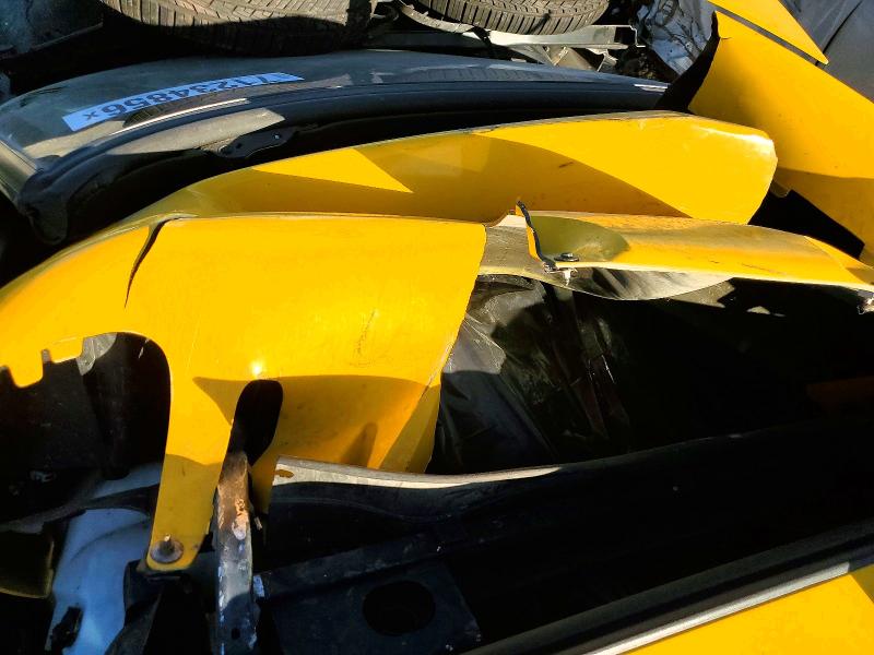71234856 :رقم المزاد ، 1G1YY24UX55113011 vin ، 2005 Chevrolet Corvette مزاد بيع