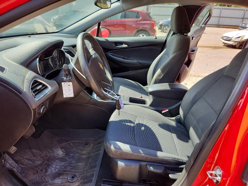 70131796 :رقم المزاد ، 3G1BC6SM1KS577417 vin ، 2019 Chevrolet Cruze مزاد بيع
