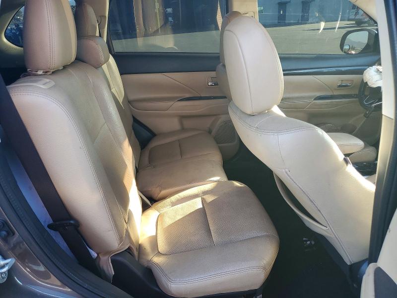 Продажа на аукционе авто 2018 Mitsubishi Outlander, vin: JA4AD3A37JZ021650, номер лота: 72351146