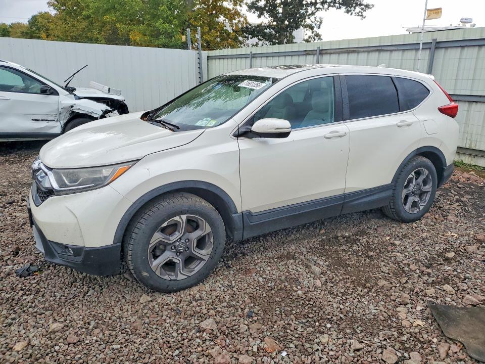 71601356 :رقم المزاد ، 5J6RW2H55HL022386 vin ، 2017 Honda Cr-v مزاد بيع