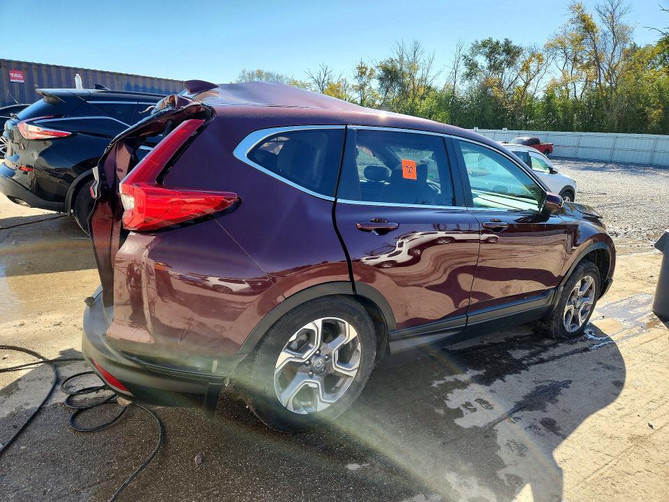 71843396 :رقم المزاد ، 7FARW2H59JE094226 vin ، 2018 Honda Cr-v مزاد بيع