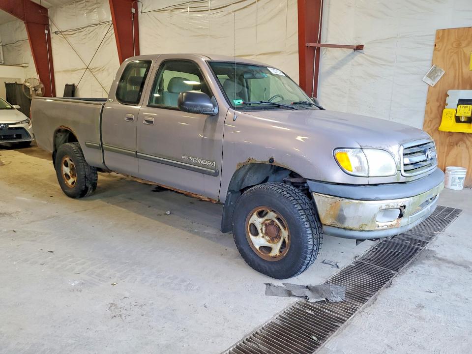 70072316 :رقم المزاد ، 5TBBN44161S214387 vin ، 2001 Toyota Tundra مزاد بيع