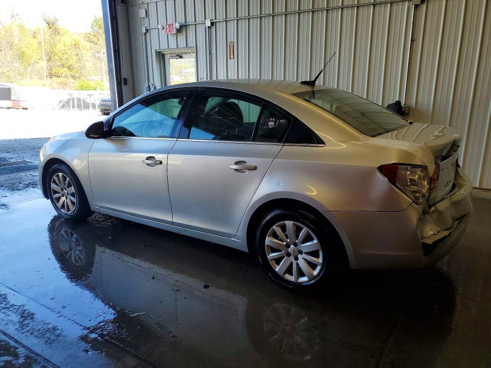 72158186 :رقم المزاد ، 1G1PD5SH4B7295139 vin ، 2011 Chevrolet Cruze مزاد بيع