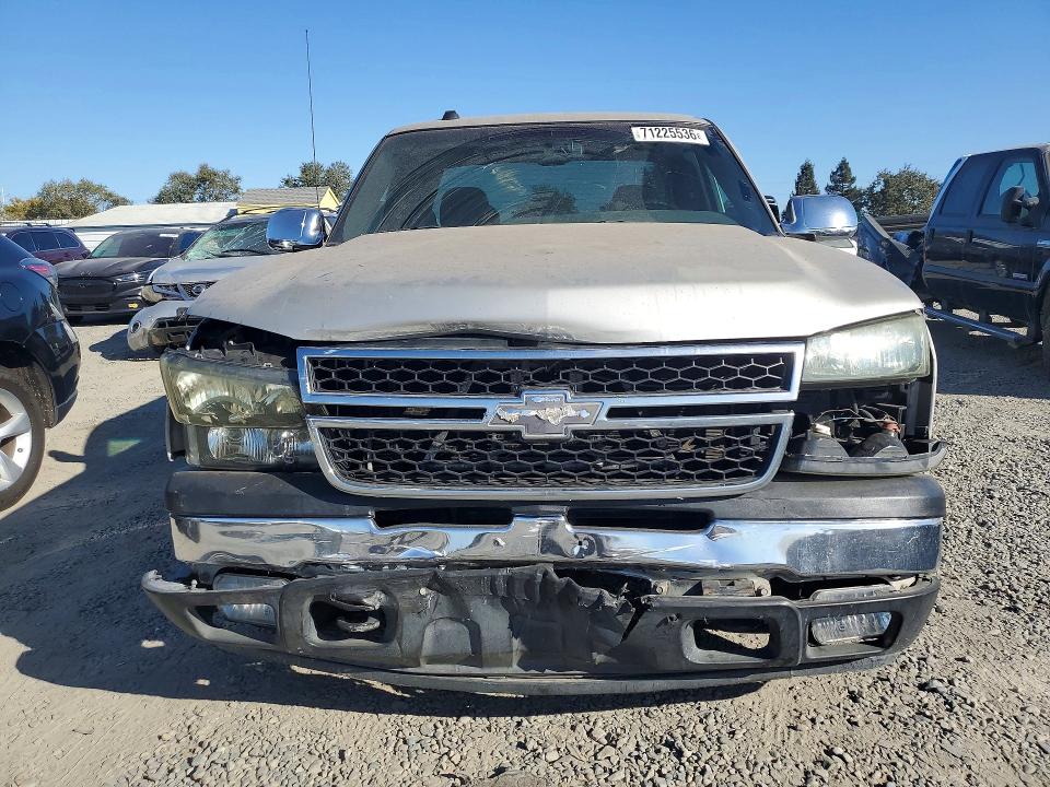 2005 Chevrolet Silverado მანქანა იყიდება აუქციონზე, vin: 1GCEC19Z55Z329574, აუქციონის ნომერი: 71225536