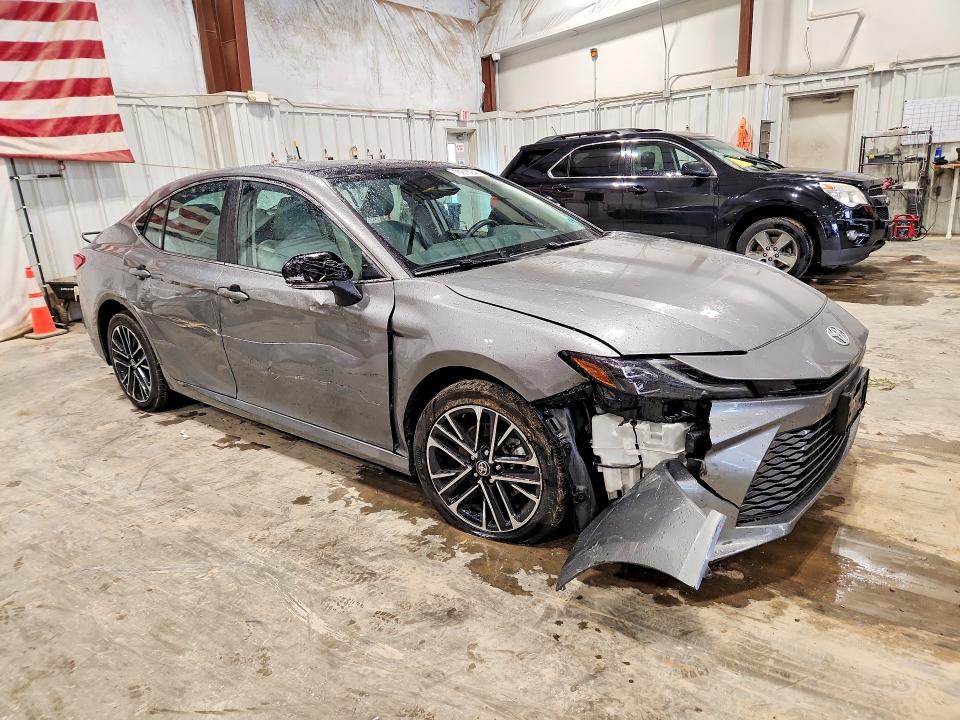Продажа на аукционе авто 2025 Toyota Camry, vin: 4T1DBADK7SU513119, номер лота: 70916246