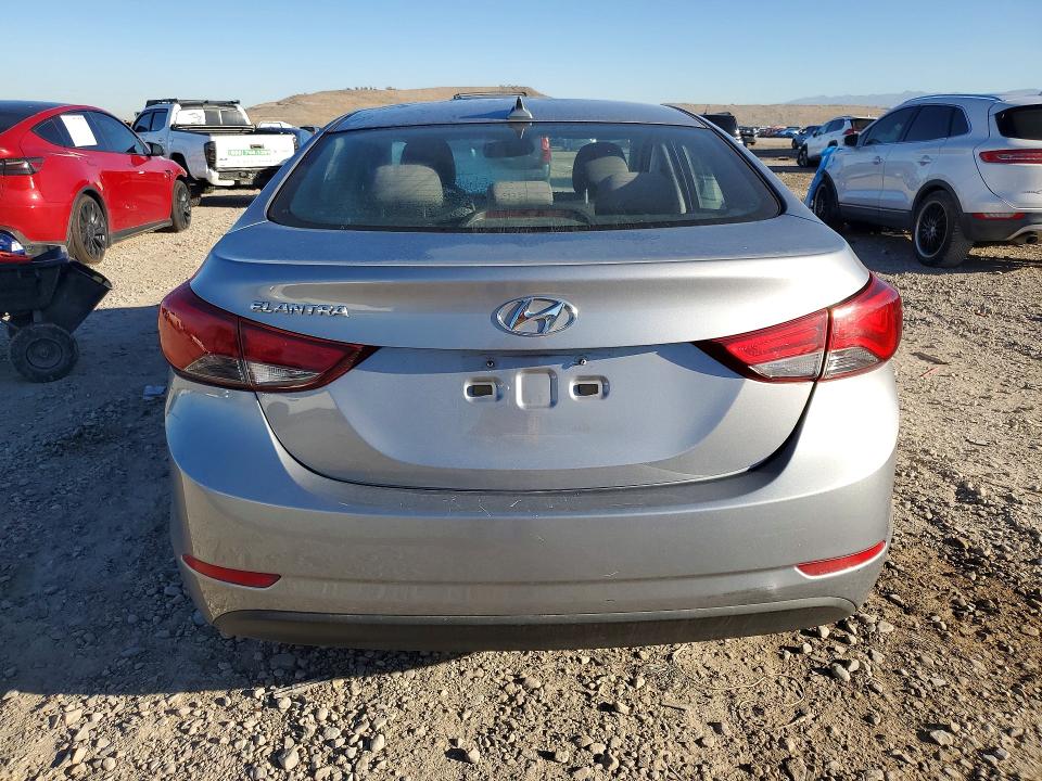 Продажа на аукционе авто 2016 Hyundai Elantra, vin: 5NPDH4AE4GH672426, номер лота: 71440806