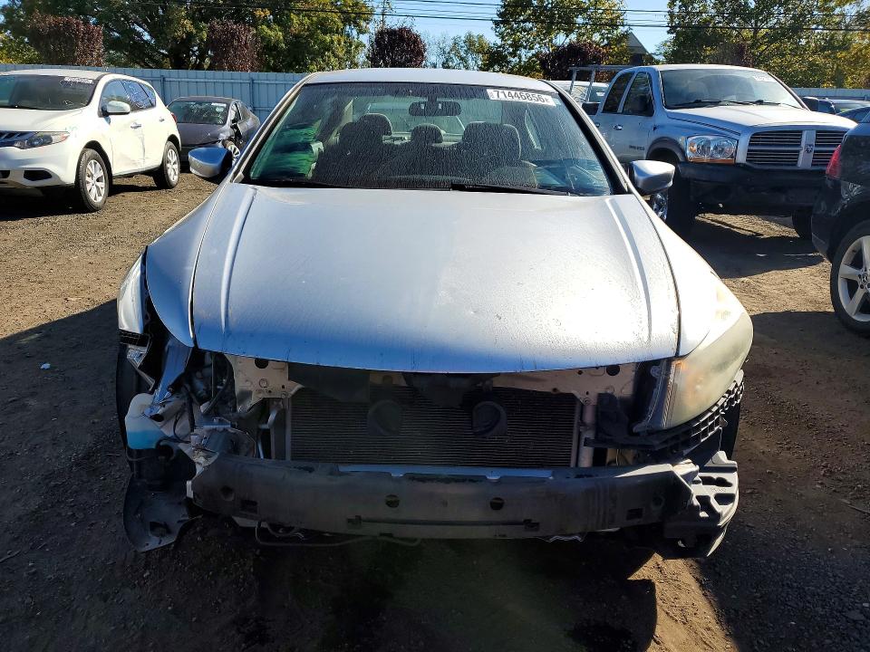 71446856 :رقم المزاد ، 1HGCP2F33CA095479 vin ، 2012 Honda Accord مزاد بيع
