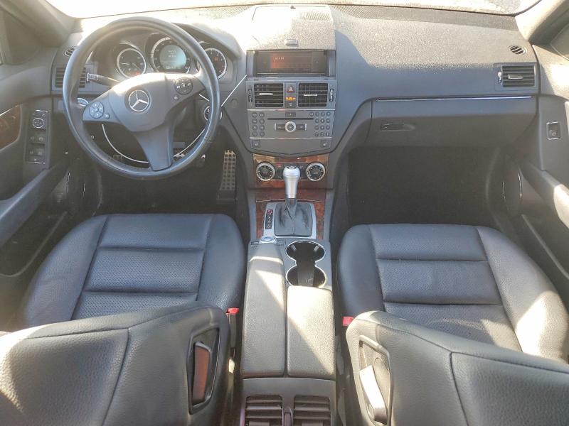2010 Mercedes-benz C მანქანა იყიდება აუქციონზე, vin: WDDGF8BB4AR111101, აუქციონის ნომერი: 71642446