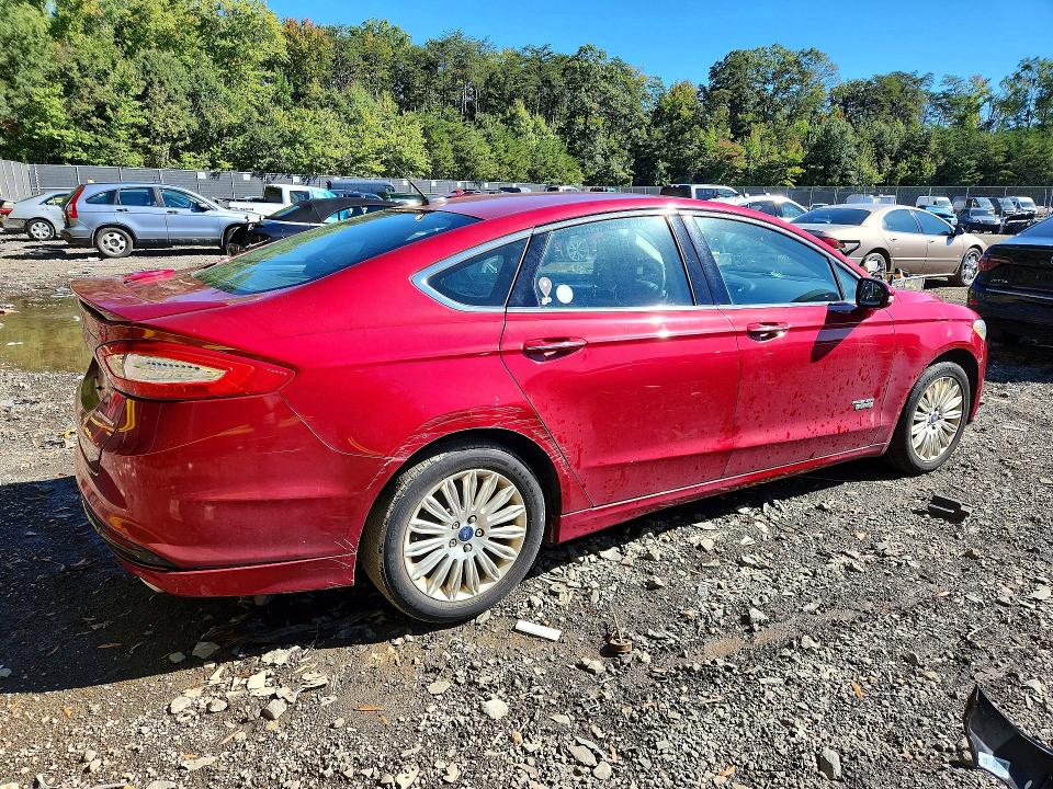 71667606 :رقم المزاد ، 3FA6P0SU8ER189225 vin ، 2014 Ford Fusion مزاد بيع