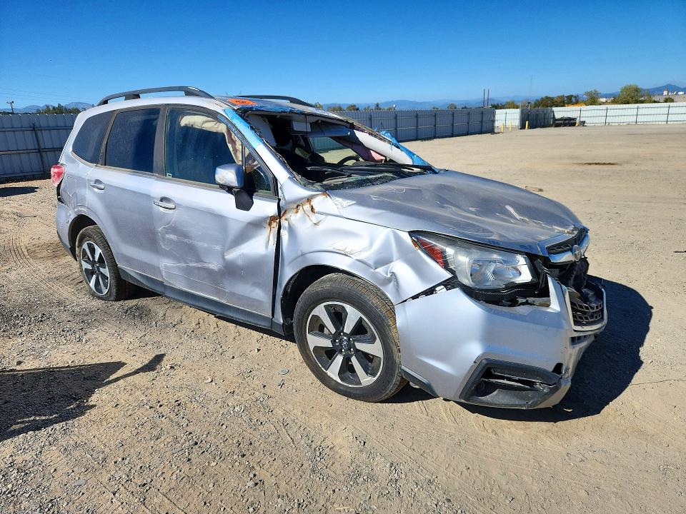 73527846 :رقم المزاد ، JF2SJAEC9JH406409 vin ، 2018 Subaru Forester مزاد بيع