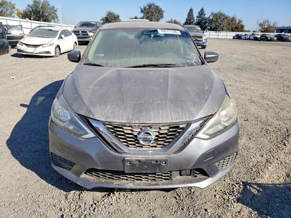 2019 Nissan Sentra მანქანა იყიდება აუქციონზე, vin: 3N1AB7APXKY425627, აუქციონის ნომერი: 70577126