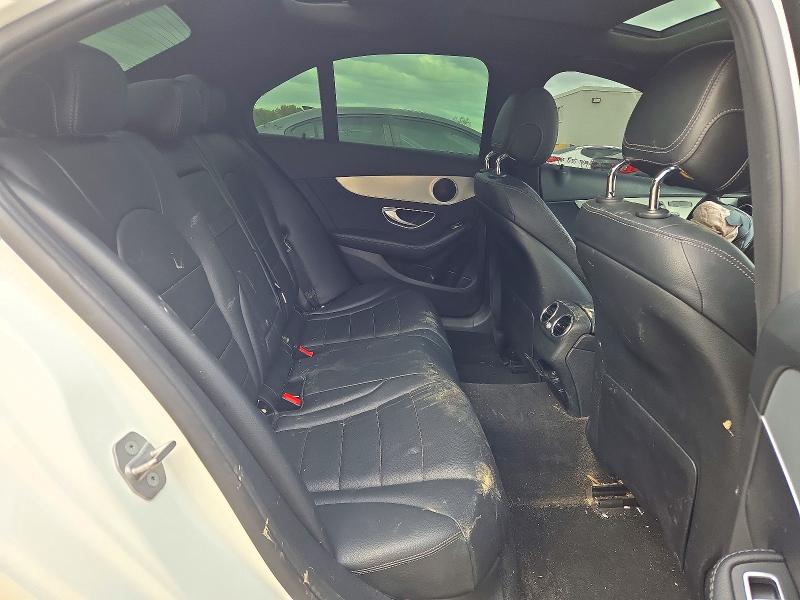 72088406 :رقم المزاد ، 55SWF4KB1JU236169 vin ، 2018 Mercedes-benz C مزاد بيع