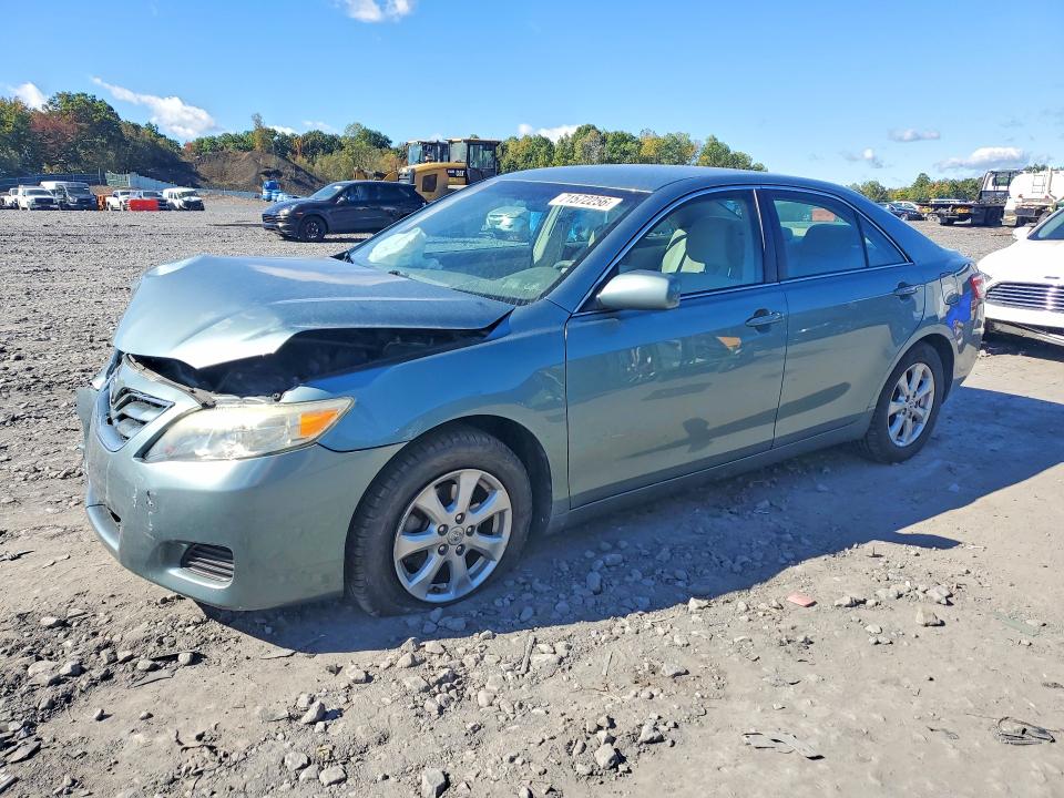 71572256 :رقم المزاد ، 4T1BF3EK6BU659727 vin ، 2011 Toyota Camry مزاد بيع