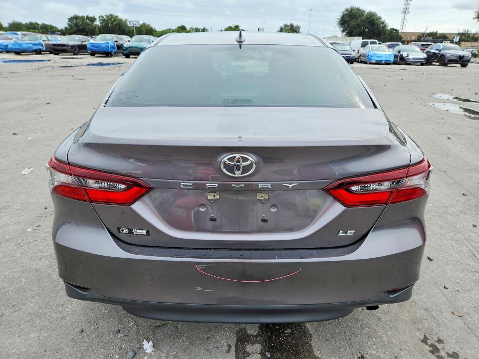 Продажа на аукционе авто 2021 Toyota Camry, vin: 4T1C11AK0MU615948, номер лота: 71031526
