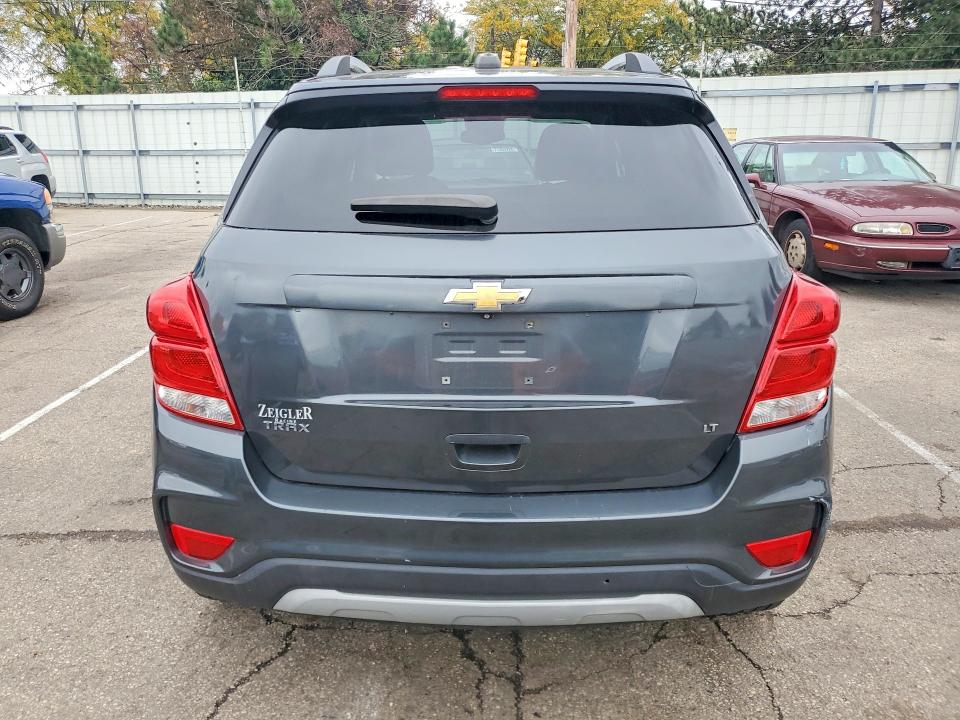 Продажа на аукционе авто 2018 Chevrolet Trax, vin: KL7CJLSB2JB676074, номер лота: 69804316