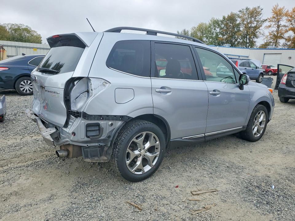 72144546 :رقم المزاد ، JF2SJAWC2FH564340 vin ، 2015 Subaru Forester مزاد بيع