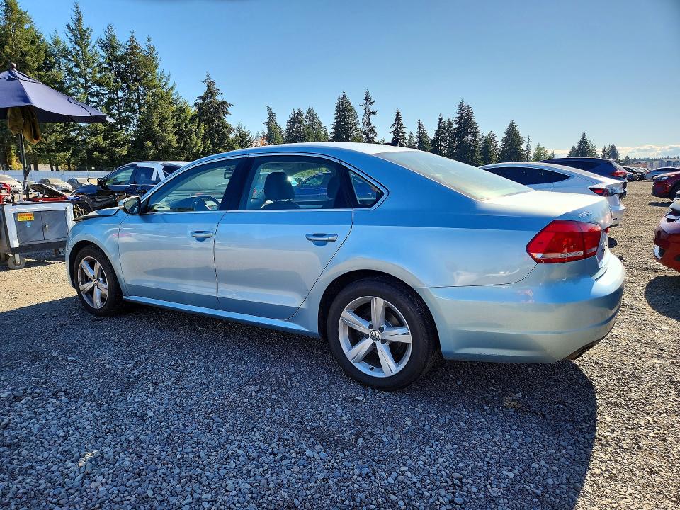 2012 Volkswagen Passat მანქანა იყიდება აუქციონზე, vin: 1VWBP7A3XCC061457, აუქციონის ნომერი: 72754886