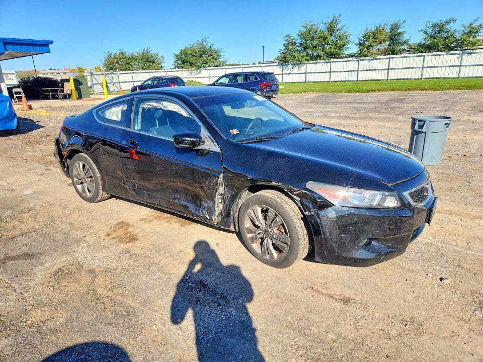 71359586 :رقم المزاد ، 1HGCS1B84AA008521 vin ، 2010 Honda Accord مزاد بيع