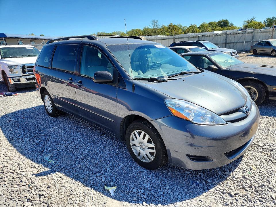 Продажа на аукционе авто 2007 Toyota Sienna, vin: 5TDZK23C47S036235, номер лота: 72022716