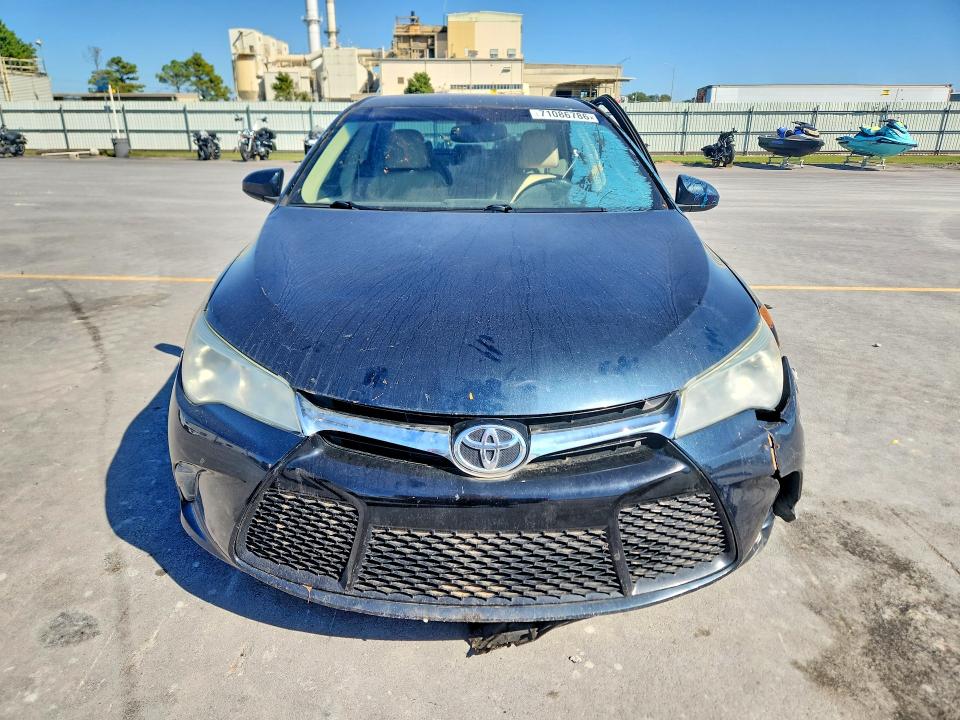 Продажа на аукционе авто 2016 Toyota Camry, vin: 4T4BF1FK2GR560466, номер лота: 71086786