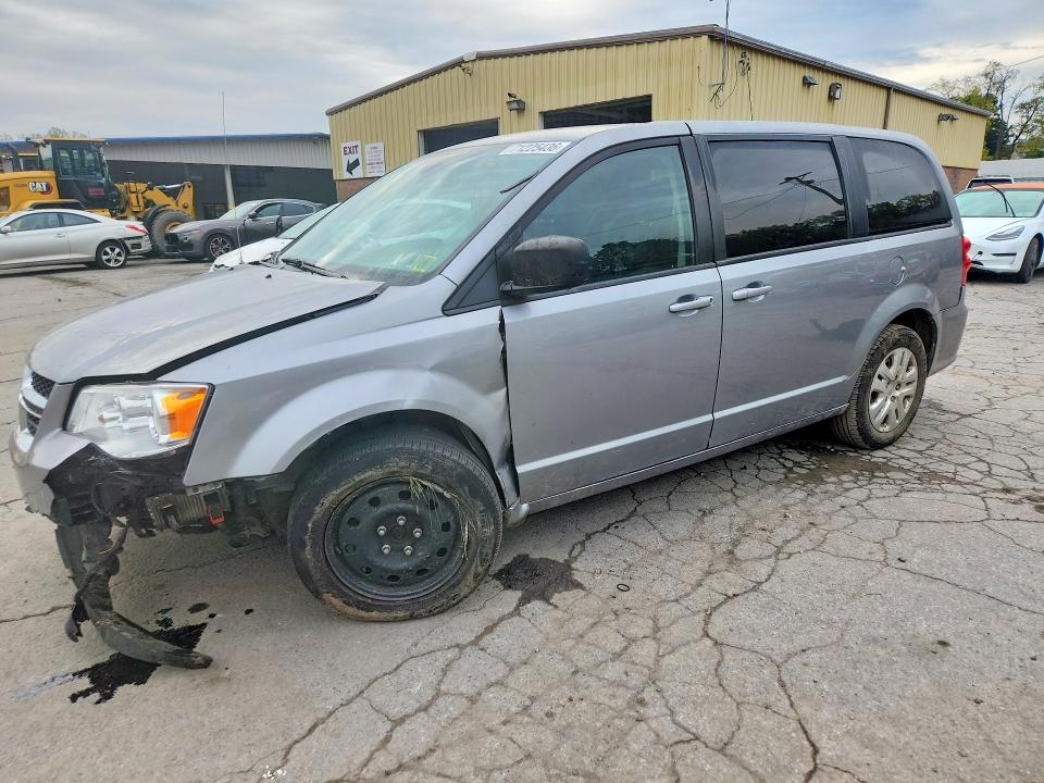 71225436 :رقم المزاد ، 2C4RDGBG8JR346688 vin ، 2018 Dodge Grand Caravan مزاد بيع