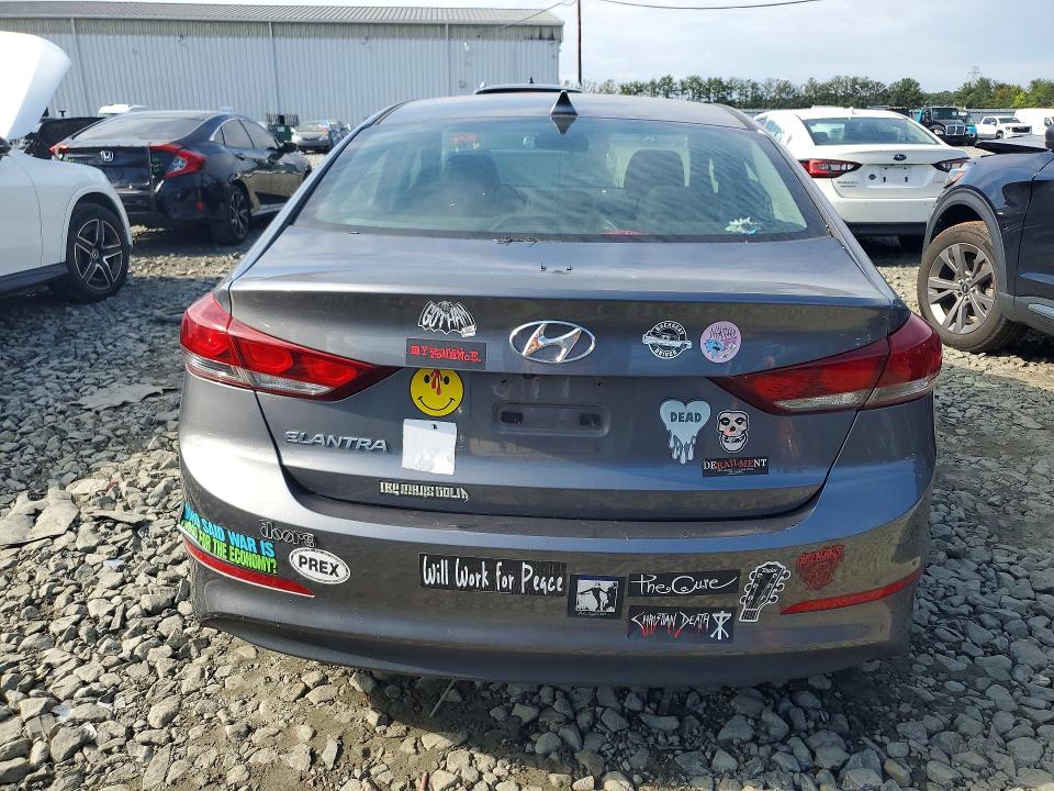 71283966 :رقم المزاد ، 5NPD84LF0JH271744 vin ، 2018 Hyundai Elantra مزاد بيع
