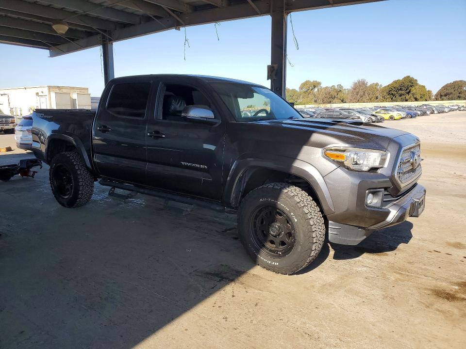71622446 :رقم المزاد ، 3TMAZ5CN6GM018041 vin ، 2016 Toyota Tacoma مزاد بيع