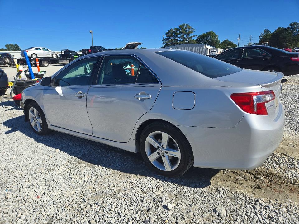 72000016 :رقم المزاد ، 4T1BF1FK0EU773035 vin ، 2014 Toyota Camry مزاد بيع