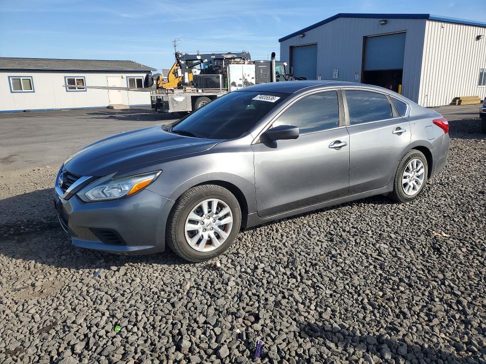 2016 Nissan Altima მანქანა იყიდება აუქციონზე, vin: 1N4AL3AP9GC231180, აუქციონის ნომერი: 74035536