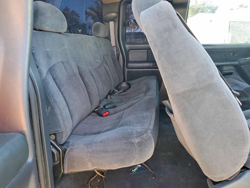 70894236 :رقم المزاد ، 2GCEC19V821190039 vin ، 2002 Chevrolet Silverado مزاد بيع