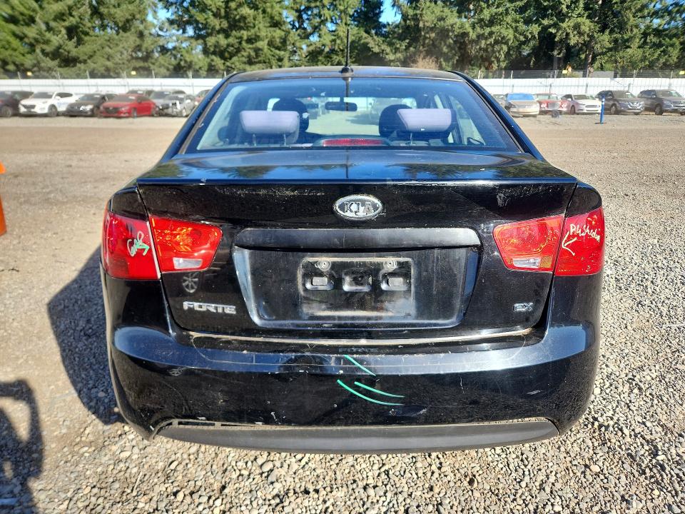 71862066 :رقم المزاد ، KNAFU4A21D5721598 vin ، 2013 Kia Forte مزاد بيع