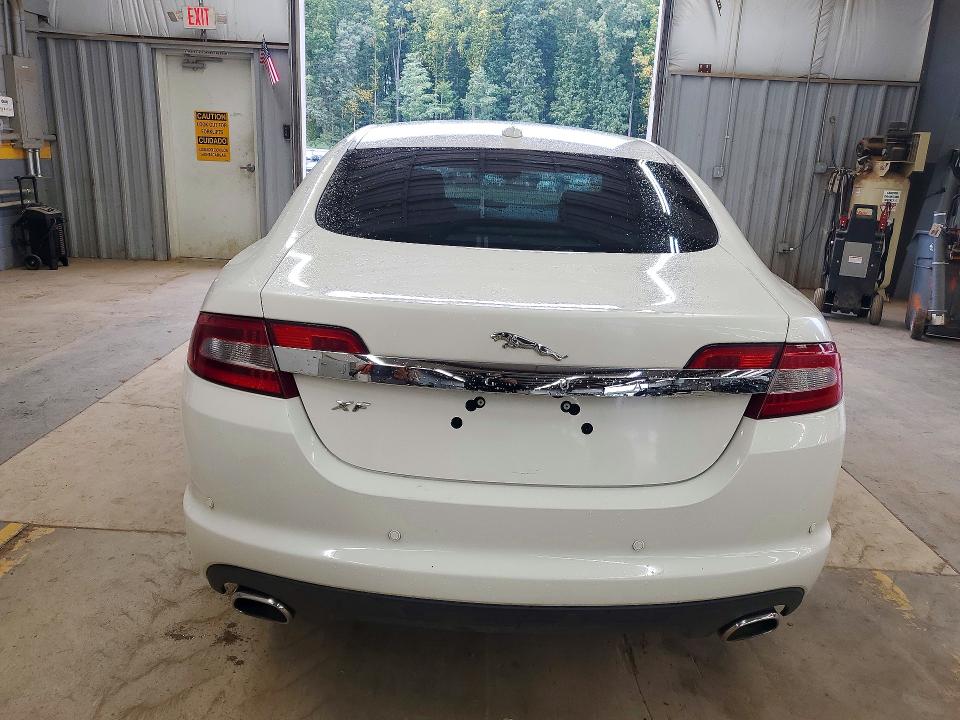2009 Jaguar Xf მანქანა იყიდება აუქციონზე, vin: SAJWA06BX9HR09184, აუქციონის ნომერი: 72686386