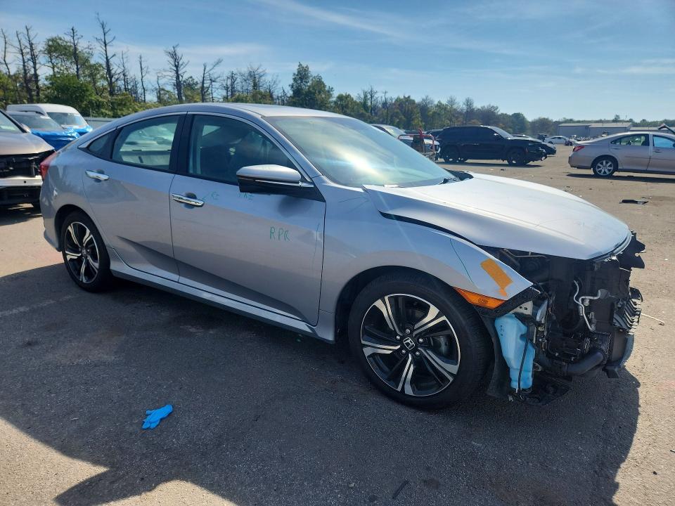 70687676 :رقم المزاد ، 2HGFC1F9XHH657474 vin ، 2017 Honda Civic مزاد بيع