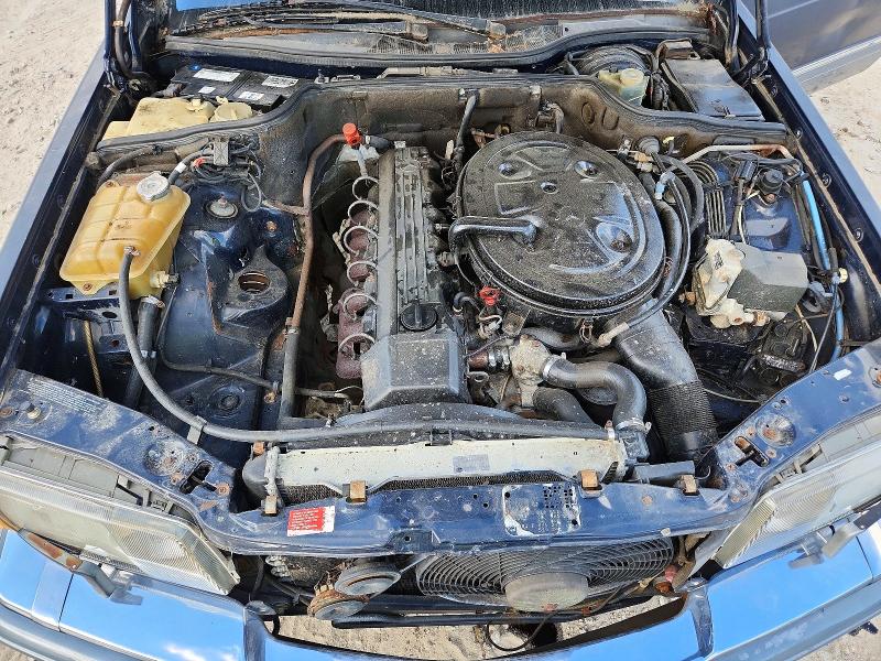 72153066 :رقم المزاد ، WDBCA25D6JA424472 vin ، 1988 Mercedes-benz 300 مزاد بيع