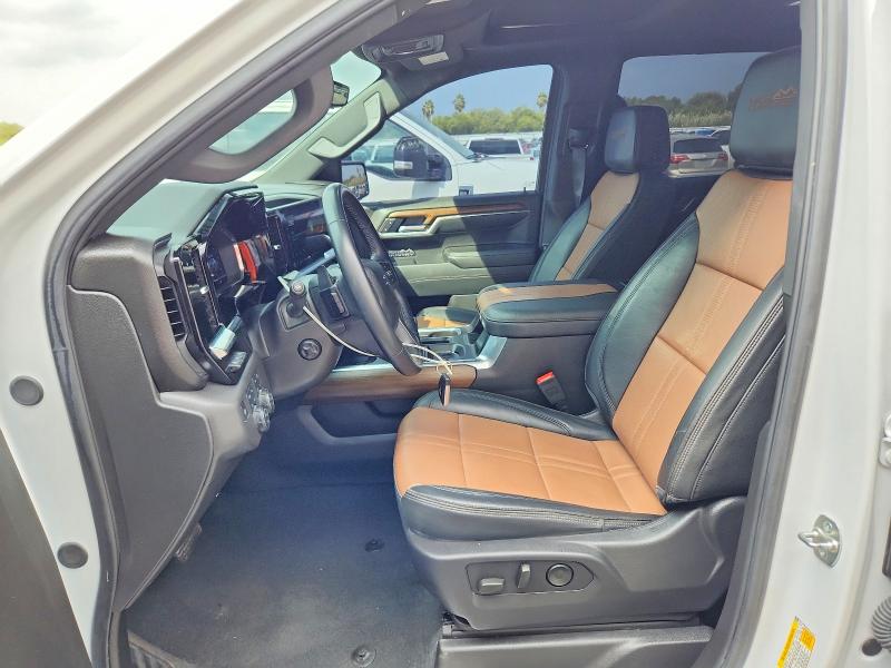 Продаж на аукціоні авто 2025 Chevrolet Silverado, vin: 3GCUKJE84SG114176, номер лоту: 71270116
