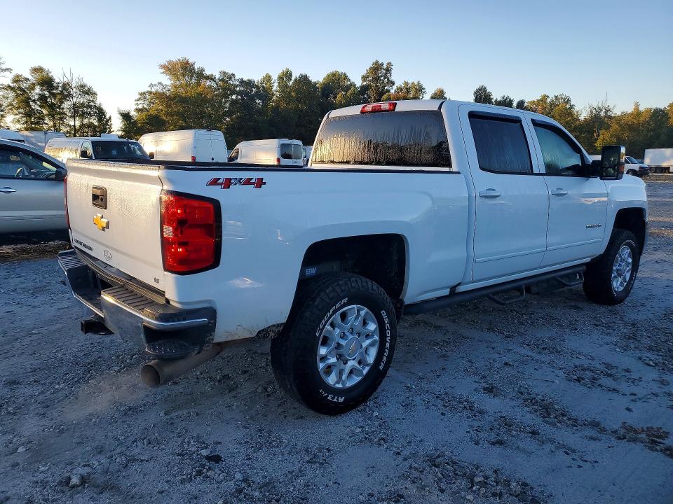 Продаж на аукціоні авто 2018 Chevrolet Silverado, vin: 1GC1KVEY7JF153368, номер лоту: 72013506