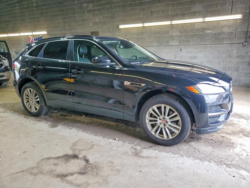 Продаж на аукціоні авто 2017 Jaguar F-pace, vin: SADCK2BV0HA070409, номер лоту: 71497366