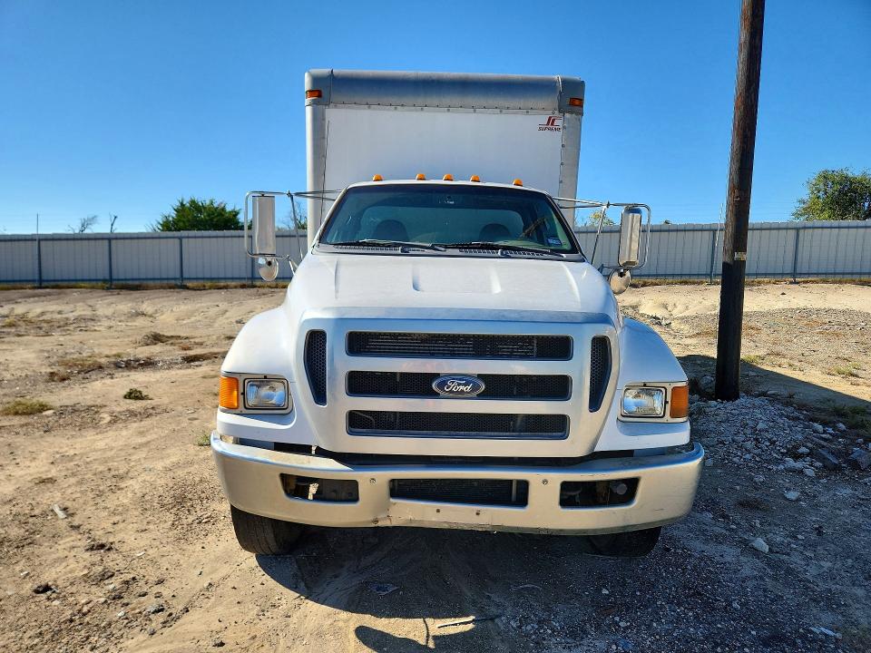70267766 :رقم المزاد ، 3FRNF6FCXBV381541 vin ، 2011 Ford F650 مزاد بيع