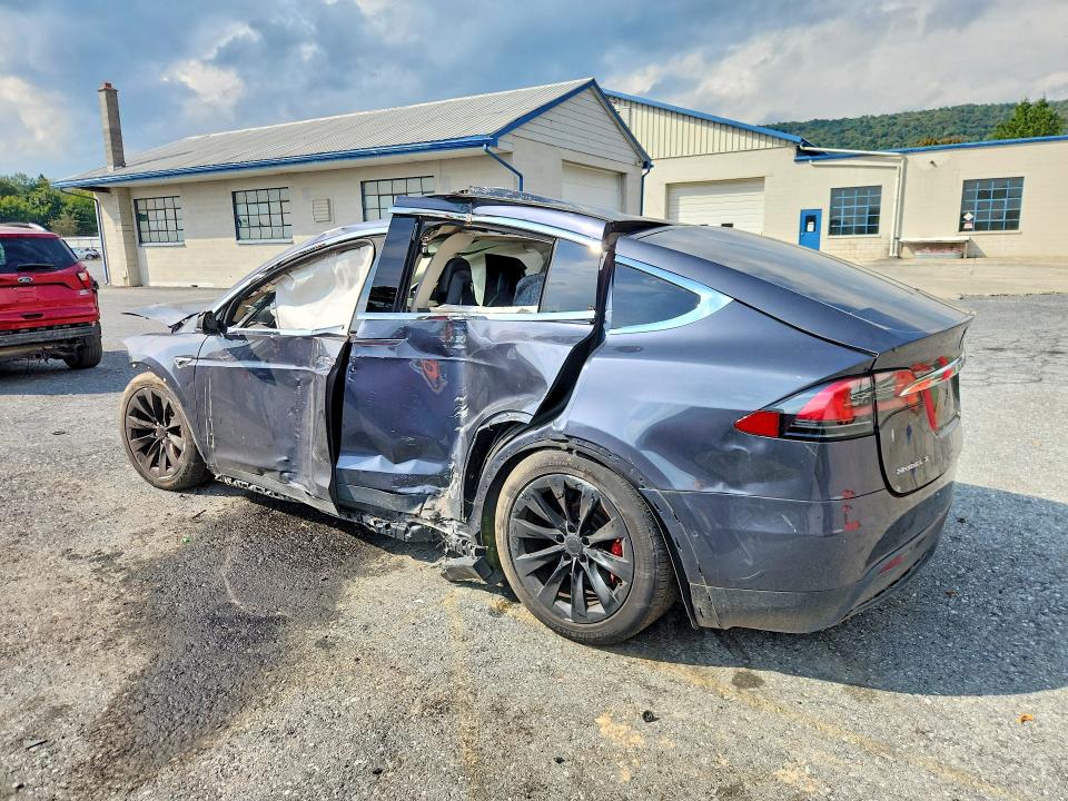Продажа на аукционе авто 2016 Tesla Model X, vin: 5YJXCBE40GF004445, номер лота: 71586856