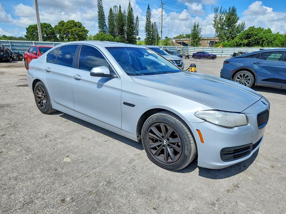 71964796 :رقم المزاد ، WBA5A5C5XED502793 vin ، 2014 Bmw 528 مزاد بيع